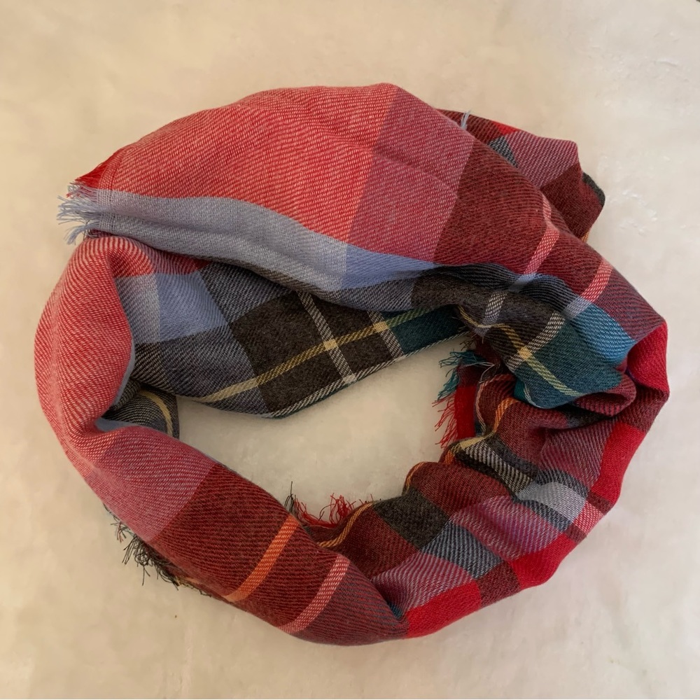 AE Plaid Blanket Scarf (NWT)